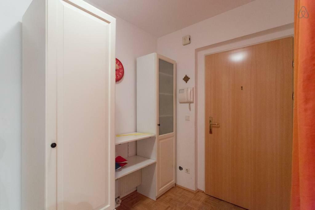Apartment Relaxing Terrace In Lively Area Wien
