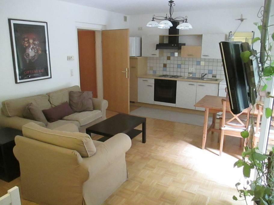 Relaxing Terrace In Lively Area * Wien