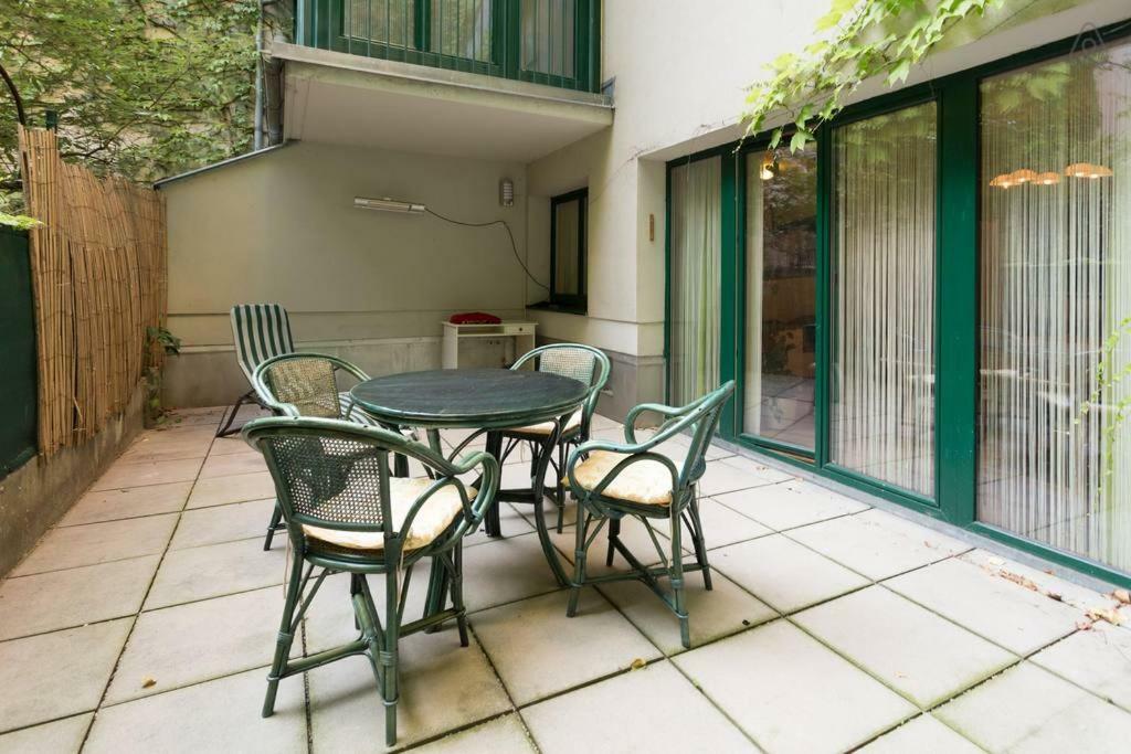 Relaxing Terrace In Lively Area Appartement