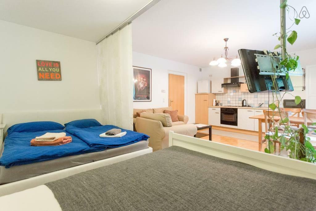 Relaxing Terrace In Lively Area Appartement *